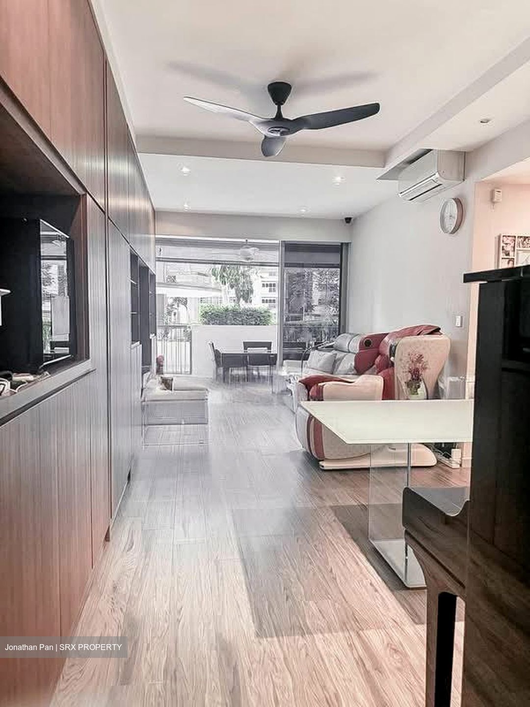Prive (D19), Condominium #531068091